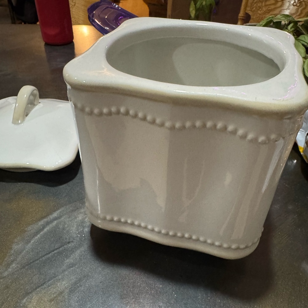 Princess House White Ceramic Canister with Lid - Medium